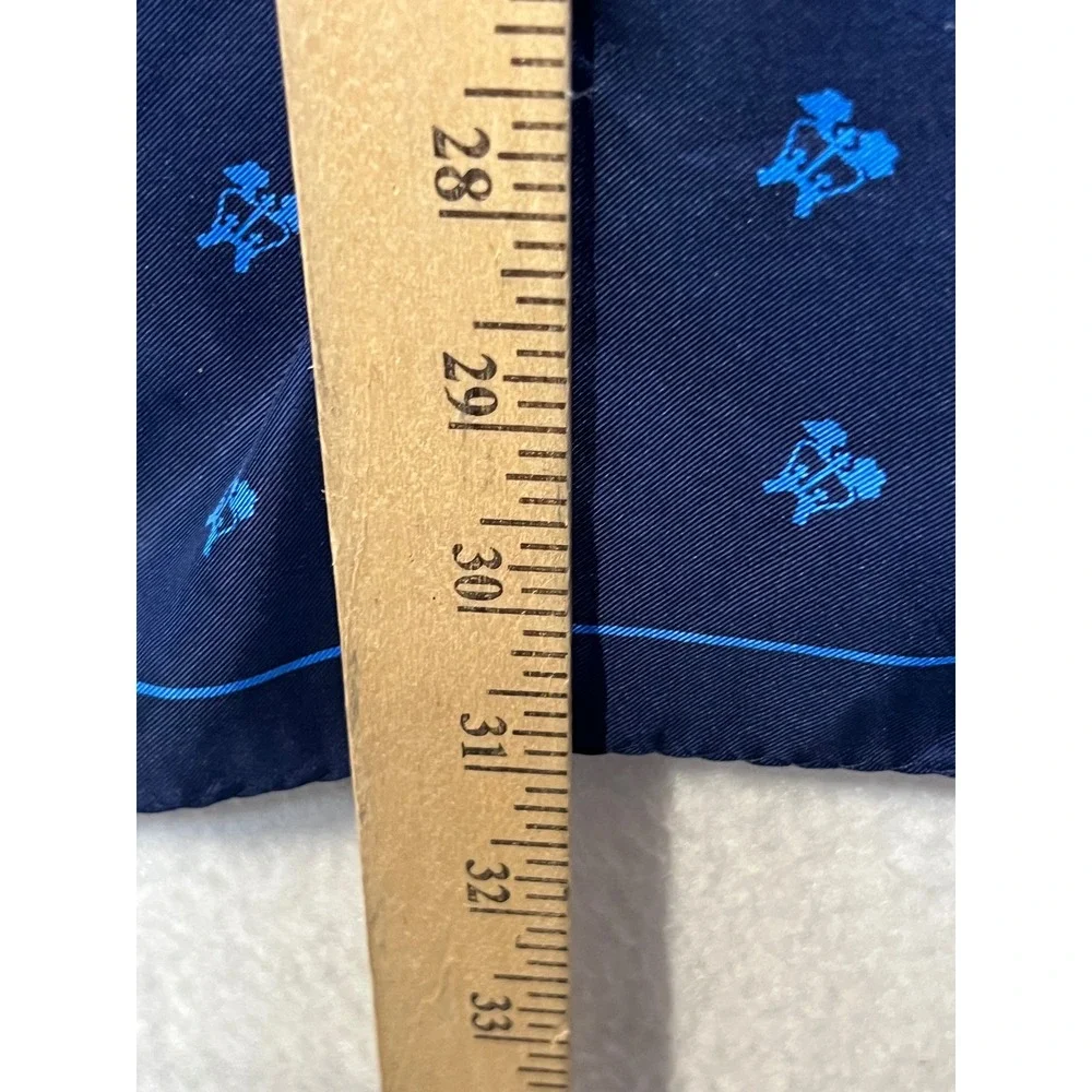 Unbranded unisex scarf